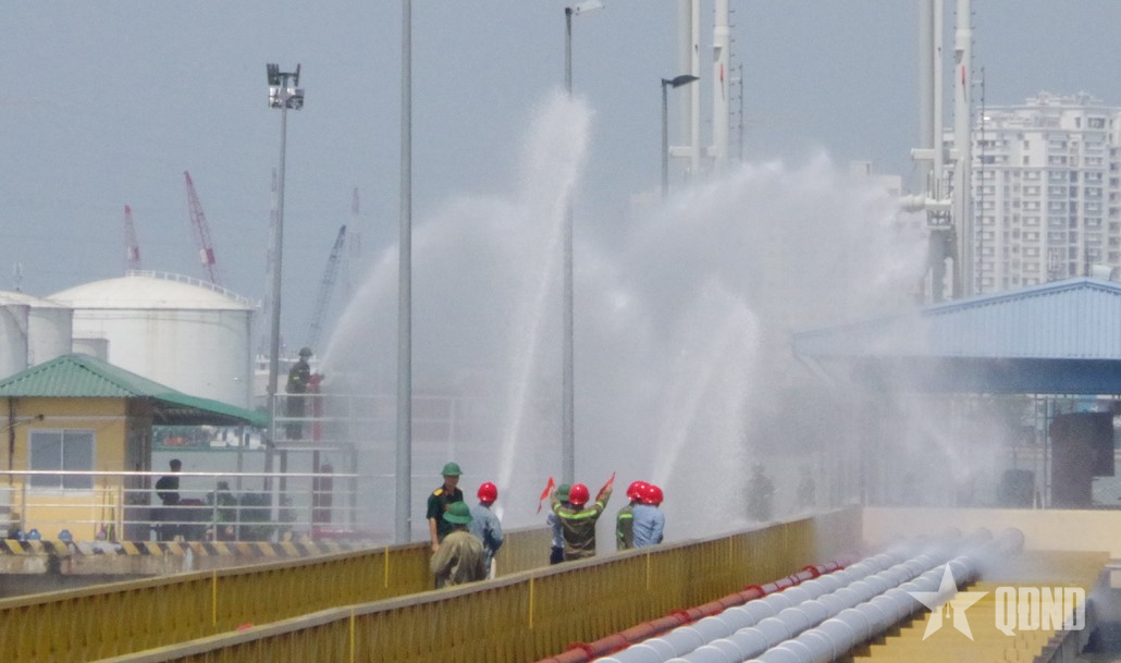 Chủ động hiệp đồng, bảo đảm an toàn kho xăng dầu trong mọi tình huống